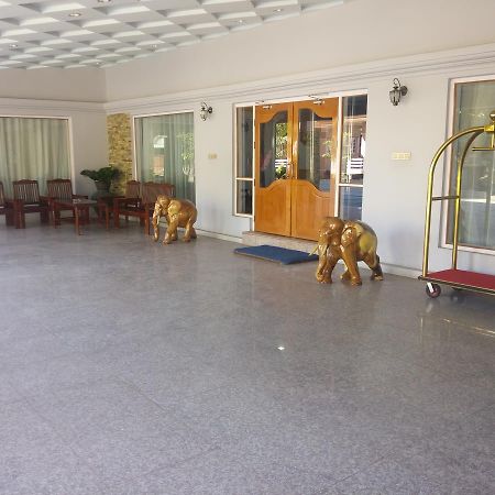 Hotel Juno Pakokku Esterno foto