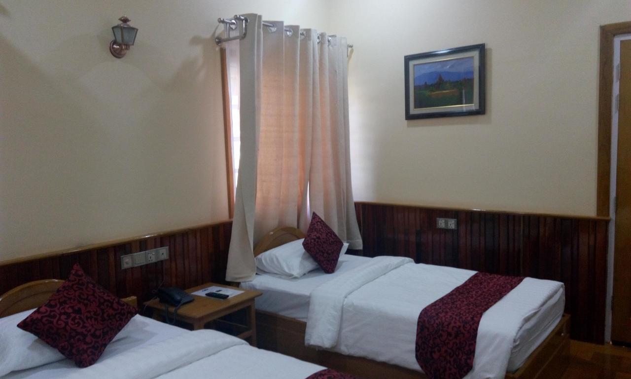 Hotel Juno Pakokku Esterno foto
