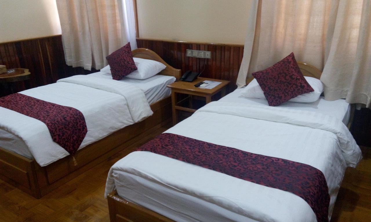Hotel Juno Pakokku Esterno foto