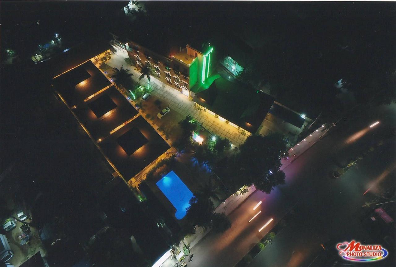 Hotel Juno Pakokku Esterno foto
